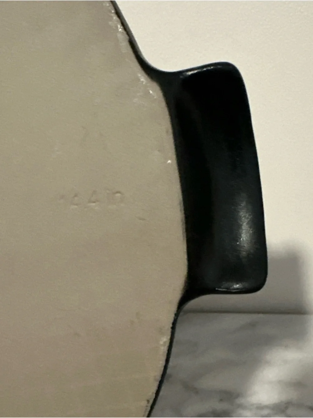 Emile Henry black pizza stone 14”D with handles flame ceramic made in France